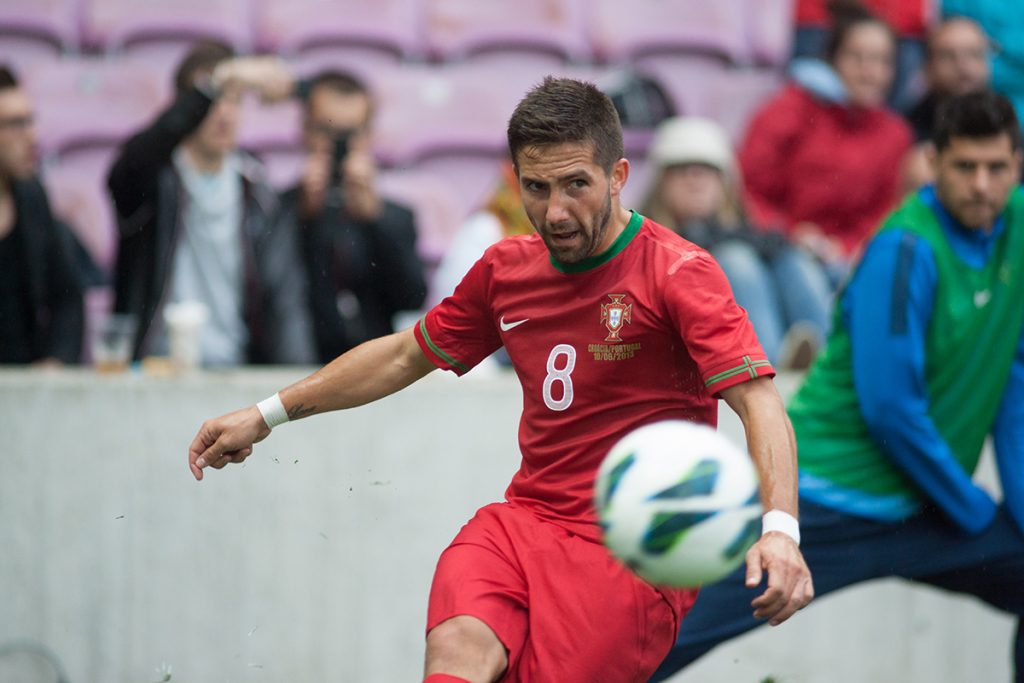 Benefits of Online Football Agent – How Can You Benefit From It?